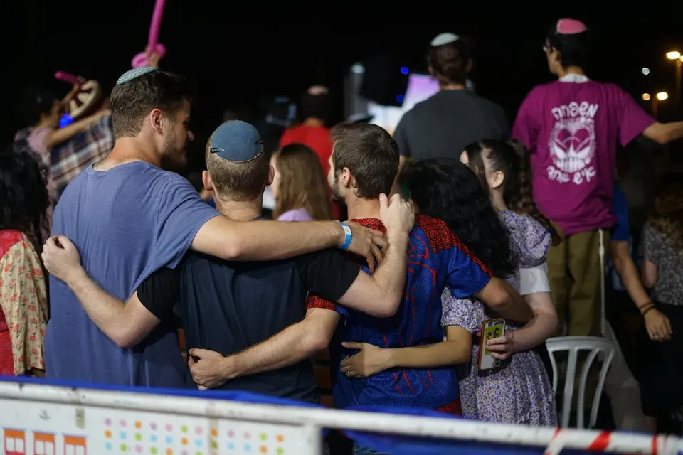 מעגל 10 על הגג